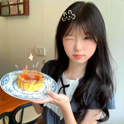 女孩爱跑步